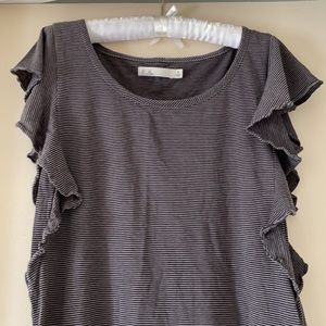 Madewell Hi-Line ruffled SS tee, size small